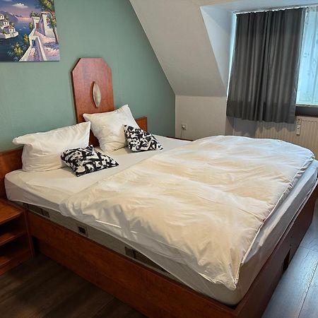 Bone To Hotell Salzgitter Exteriör bild