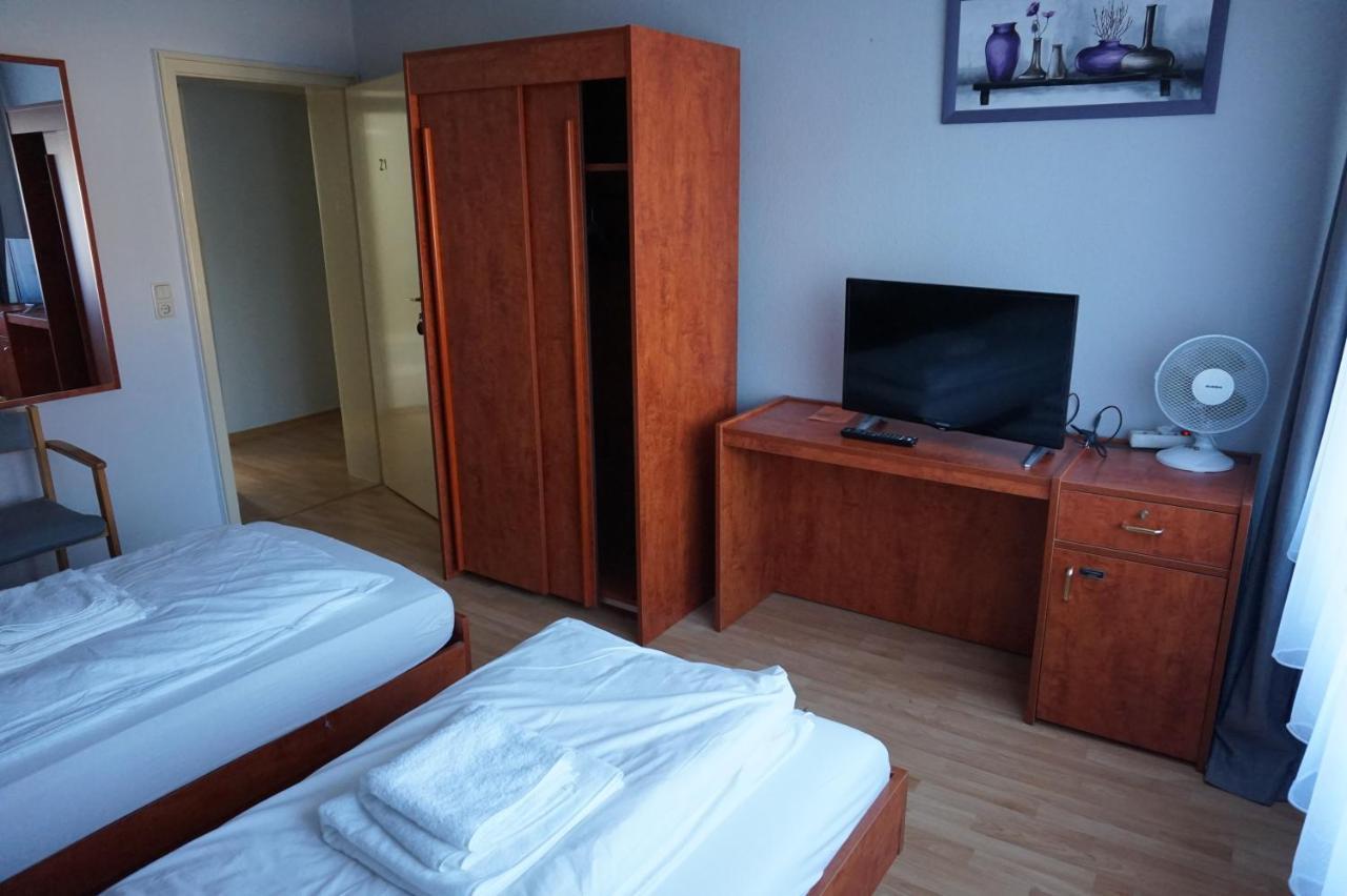 Bone To Hotell Salzgitter Exteriör bild
