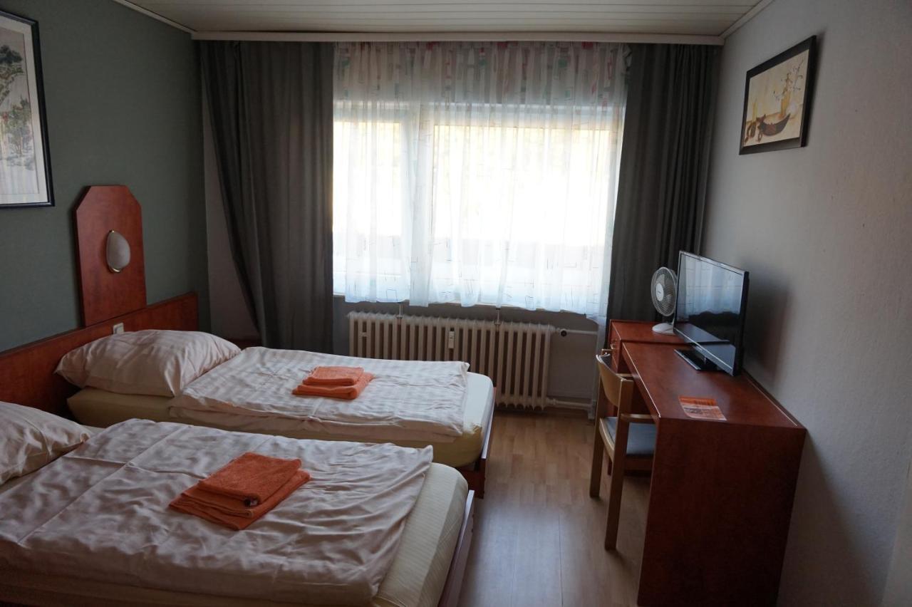 Bone To Hotell Salzgitter Exteriör bild