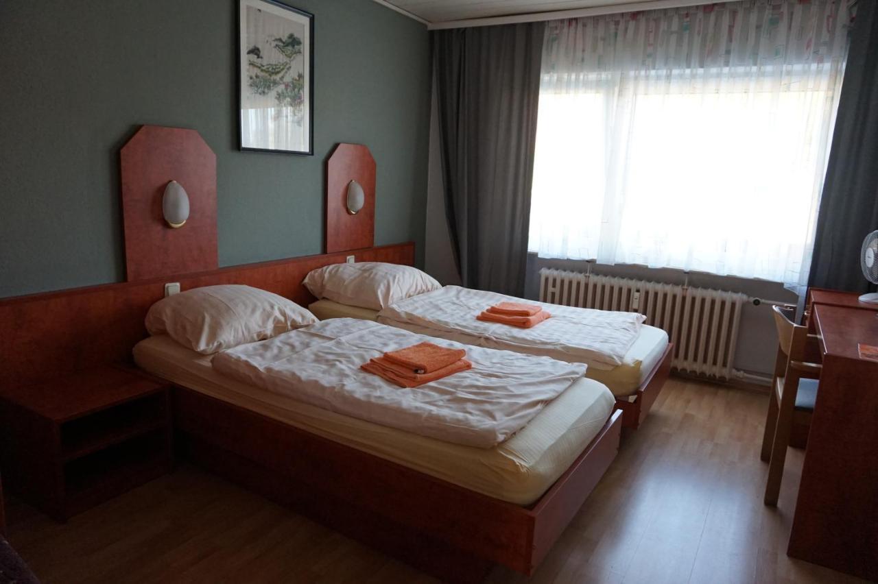 Bone To Hotell Salzgitter Exteriör bild