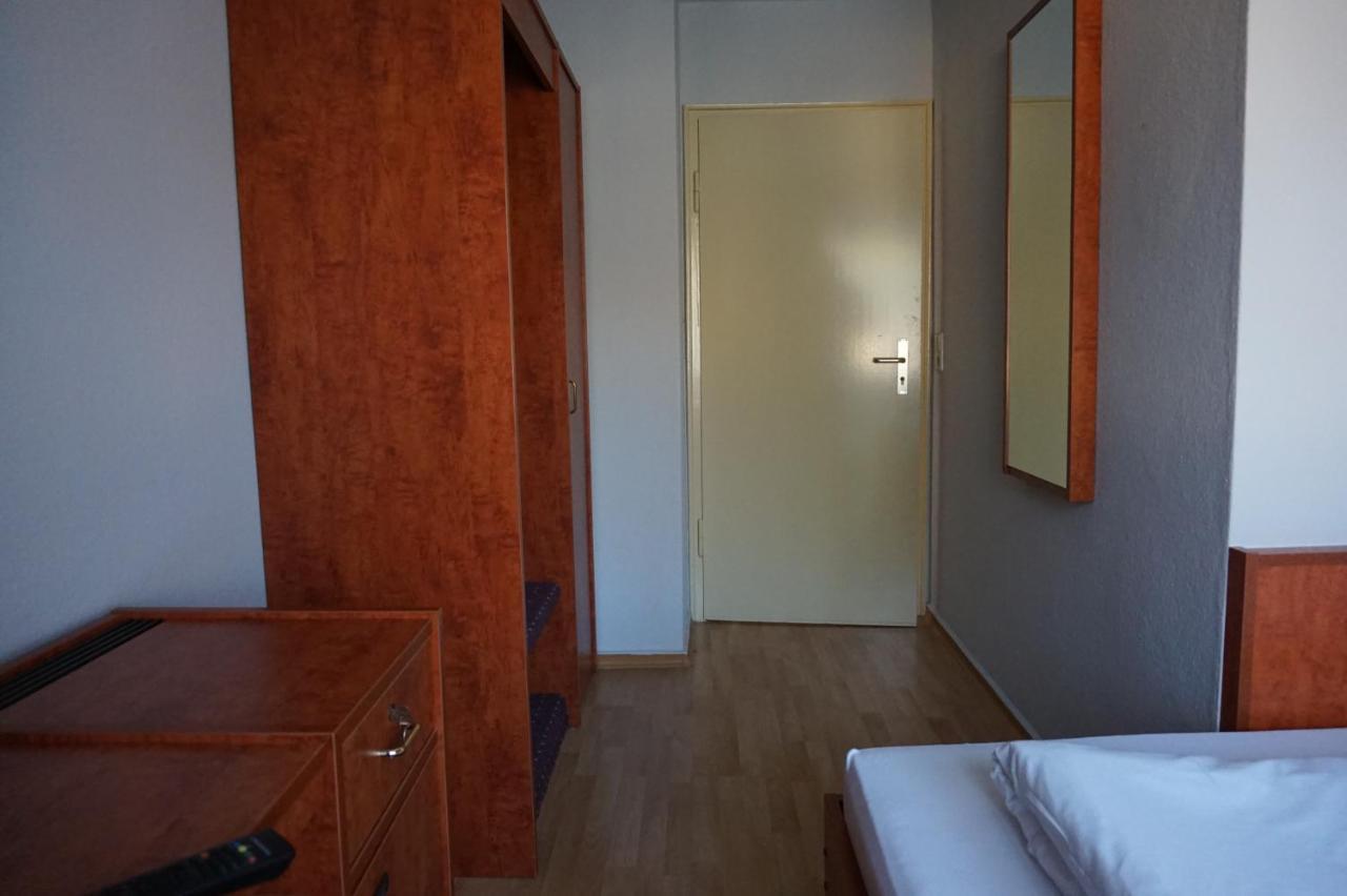 Bone To Hotell Salzgitter Exteriör bild