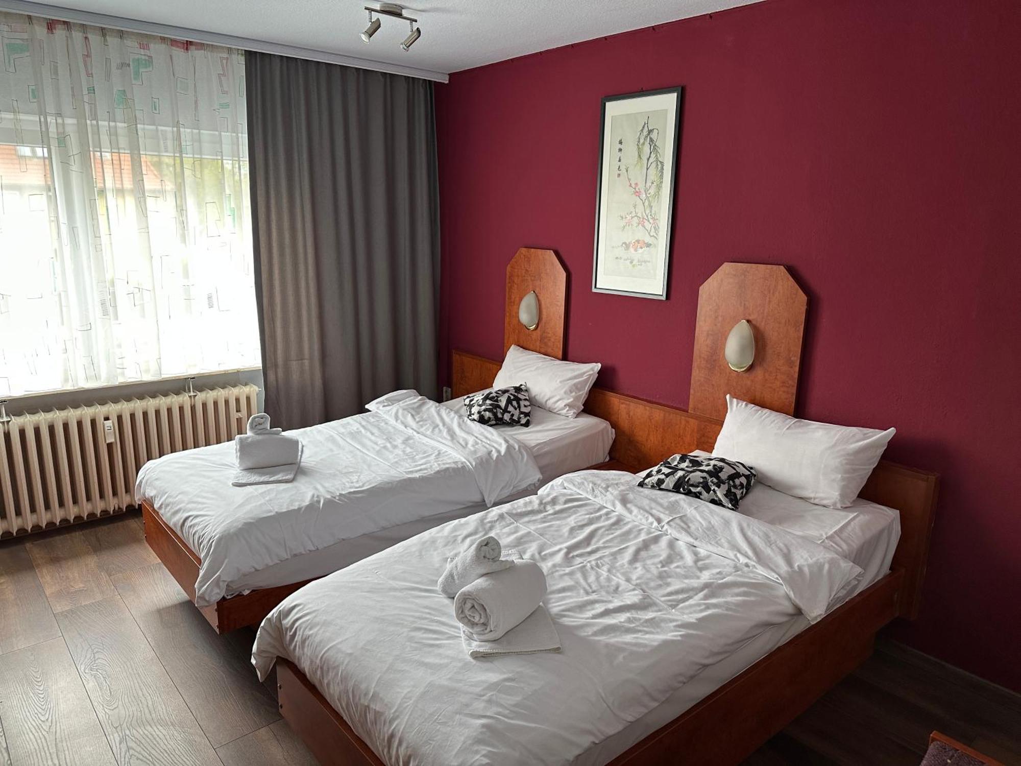 Bone To Hotell Salzgitter Exteriör bild