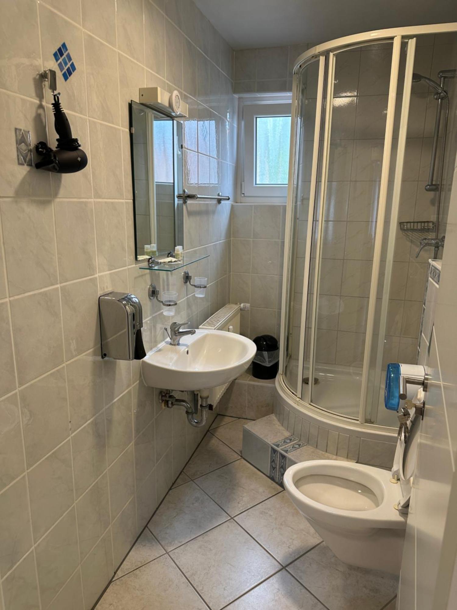 Bone To Hotell Salzgitter Exteriör bild