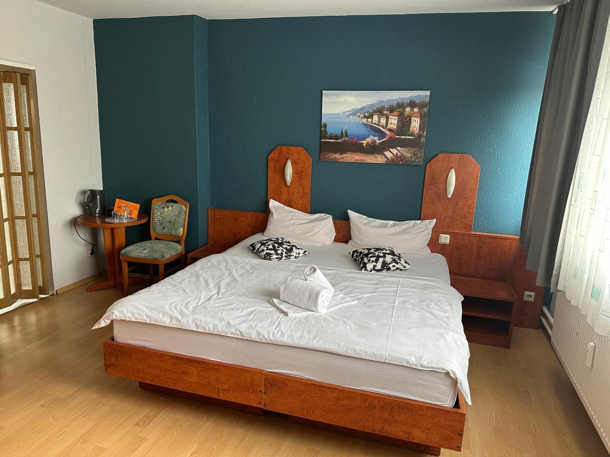 Bone To Hotell Salzgitter Exteriör bild